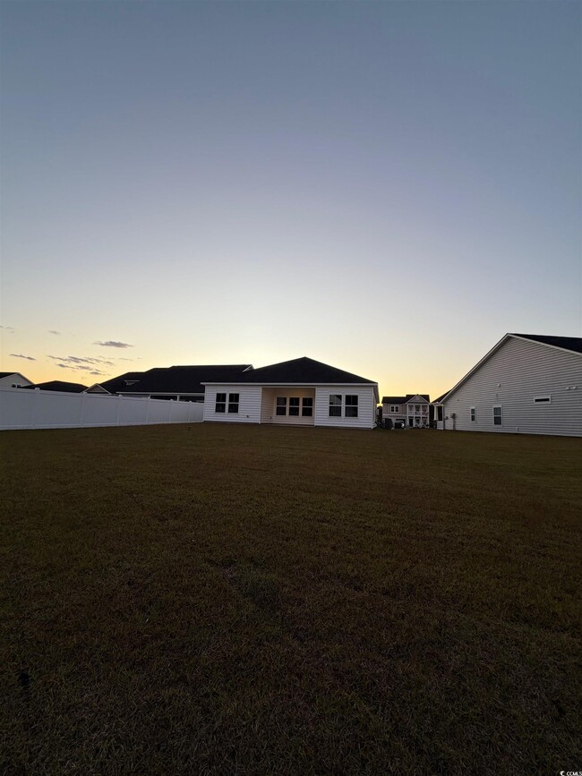 Building Photo - 699 Laconic Dr