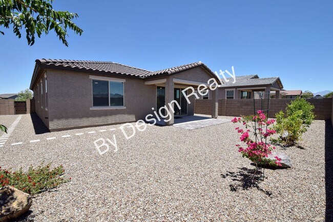Building Photo - Modern 3 Bedroom 2 Bath Gladden Farms Home with 3-Car Tandem Garage