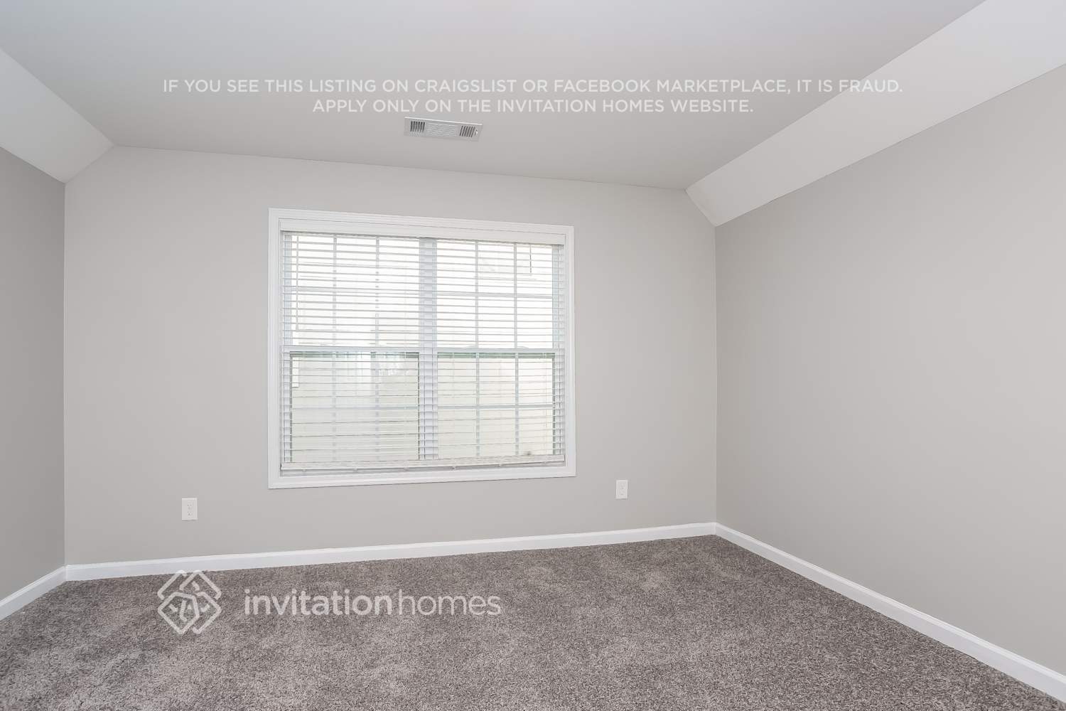 Building Photo - 391 Vinings Vintage Cir SE