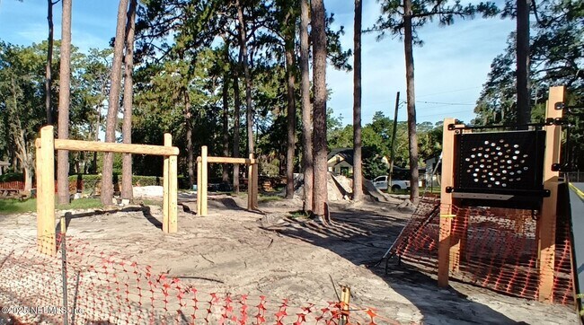 Building Photo - 3806 Burnett Park Rd
