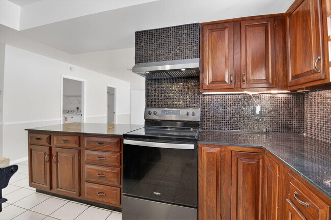 Building Photo - 10157 La Reina Rd