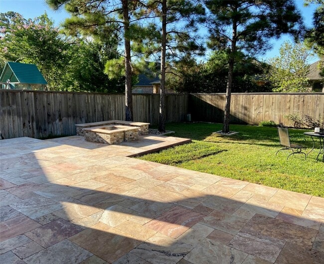 Building Photo - 166 Lindenberry Cir