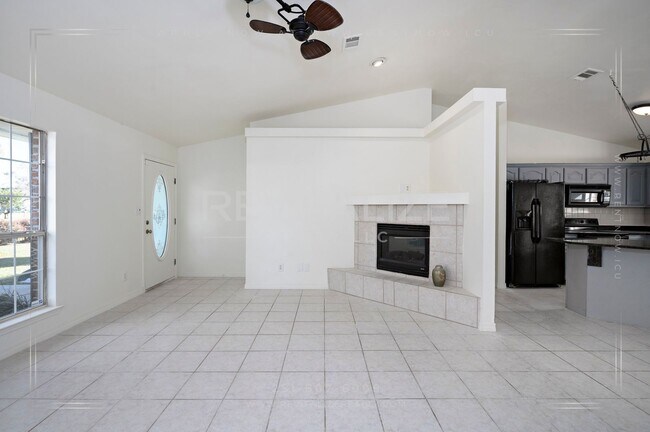 Building Photo - COMING SOON TO ORANGE BEACH