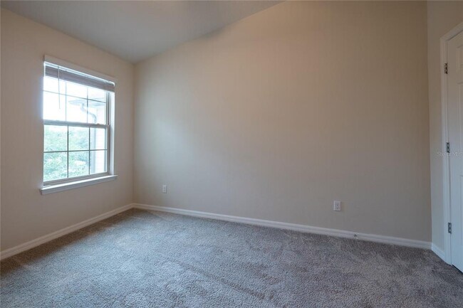 Building Photo - 1280 Pavia Dr