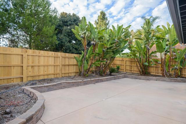 Building Photo - 3762 Via Del Rancho