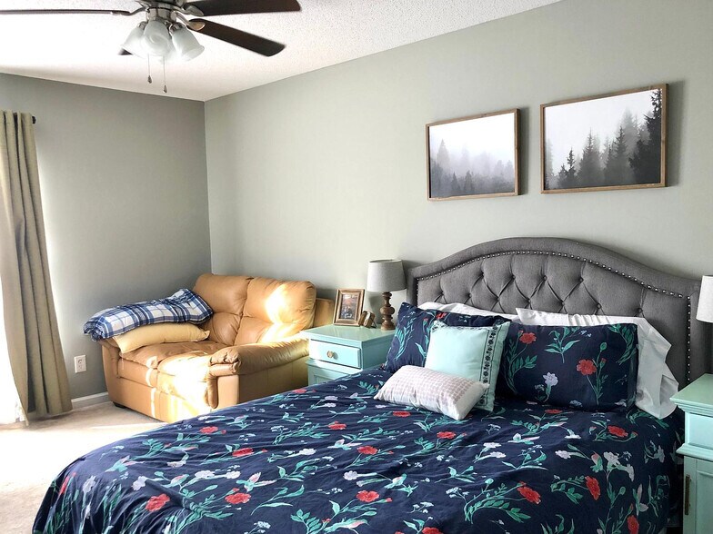 Building Photo - Room in Townhome on Summergrove Ct