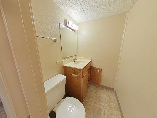 Building Photo - 4 Bedroom House ~ Close to Corvallis Count...
