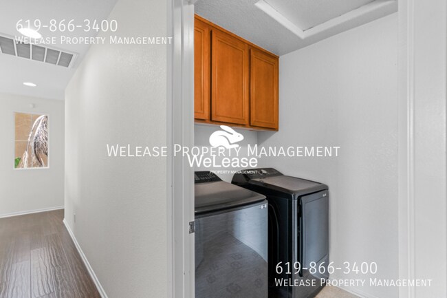 Building Photo - 3998 Carino Way