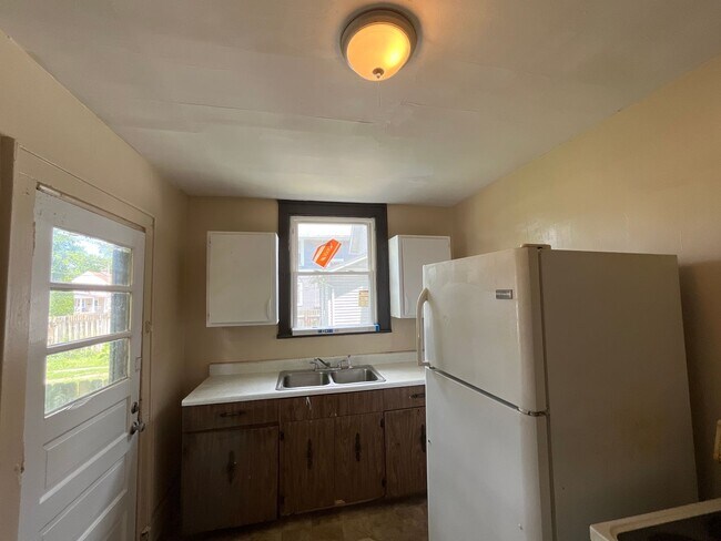 Building Photo - 357-359 Midland Ave