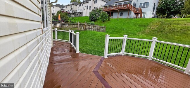 Building Photo - 6933 Sandy Creek Ct