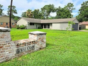 Building Photo - 1763 Maux Dr