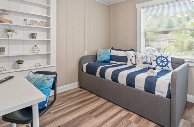 Building Photo - 1909 E Wilder Ave