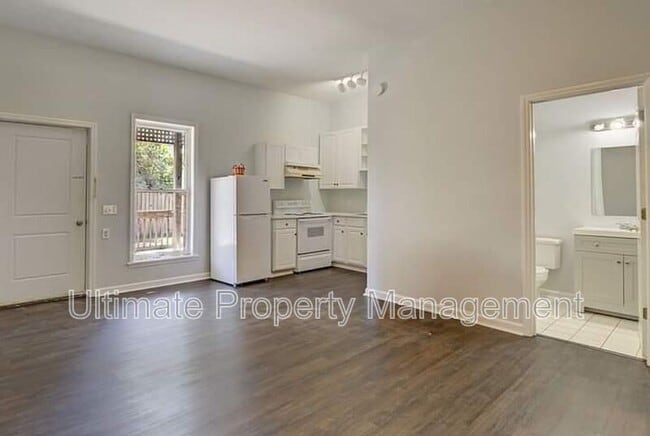 Primary Photo - 5746 Marguerite Dr