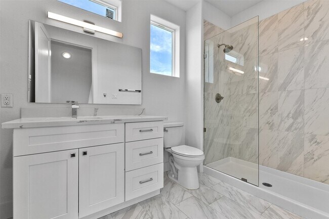 Building Photo - 4006 Fort Bend Dr