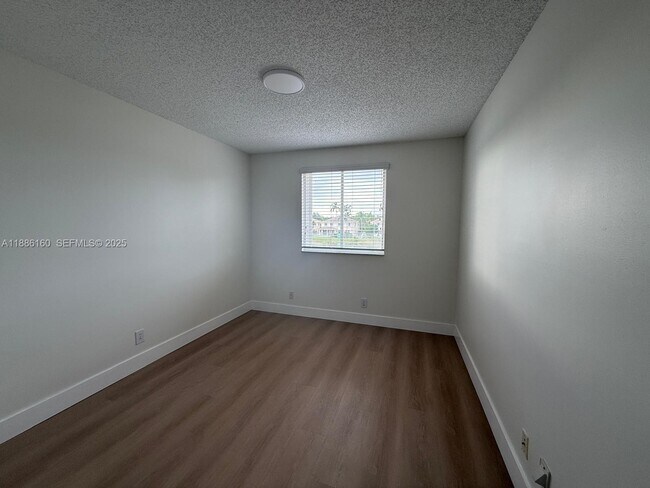 Building Photo - 4249 Magnolia Ridge Dr