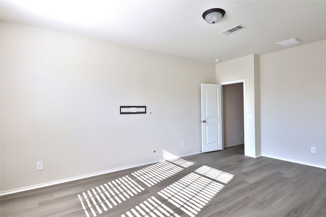 Building Photo - 10506 Blankiet Ln.