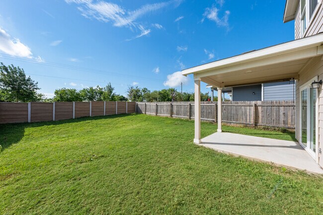 Building Photo - 19507 Cloudy Bay Dr