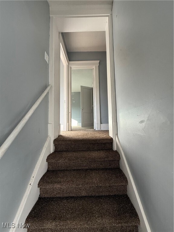 Building Photo - 204 Broad Ave NW