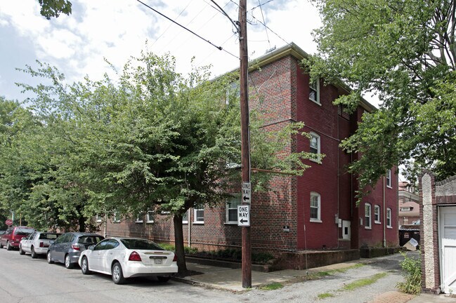 Building Photo - 2700 Idlewood Ave