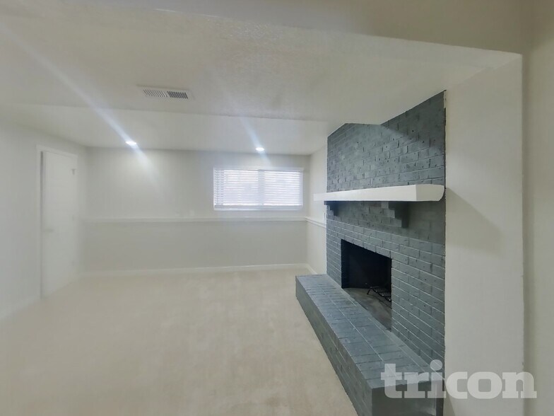 Building Photo - 4706 Wilde Pl