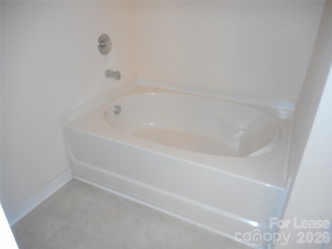 Building Photo - 7156 Pitzer Dr