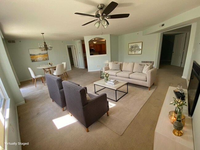 Building Photo - 313 Riverscape Ct