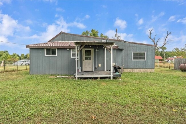 Building Photo - 301 Melton Dr