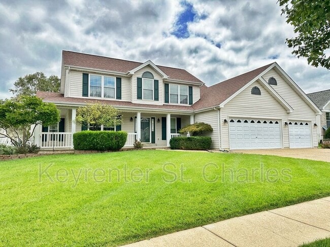 Primary Photo - 6 Savannah Hill Dr