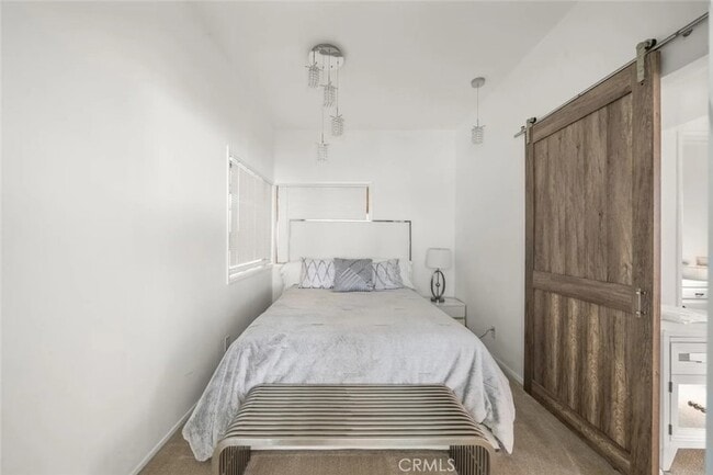 Building Photo - 31877 Circle Dr