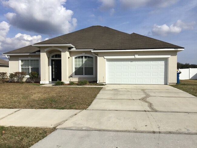 Building Photo - 7093 Rapid River Dr W