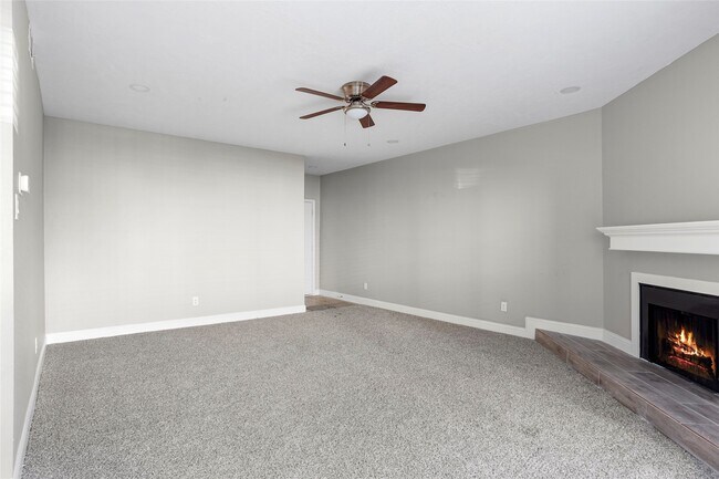 Building Photo - 9707 Richmond Ave.