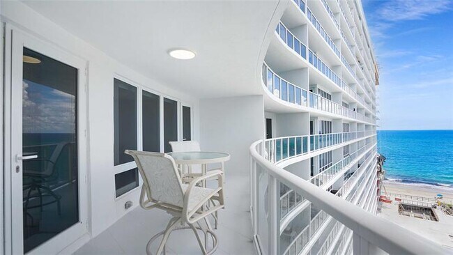 Building Photo - 4100 Galt Ocean Dr