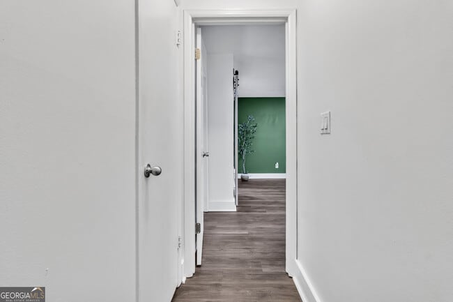 Building Photo - 2835 Mt Tabor Cir