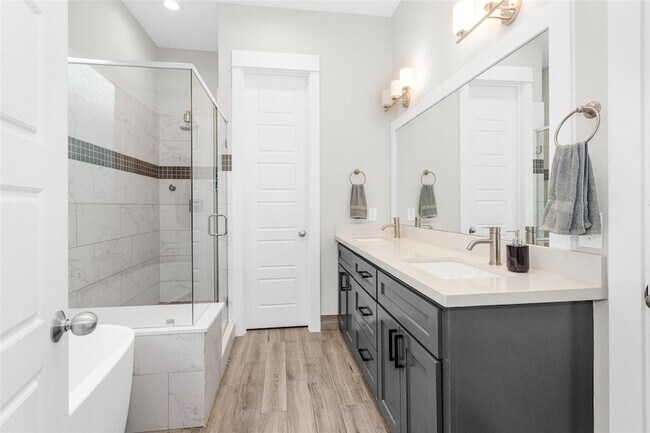 Building Photo - 7707 Nasser Ln