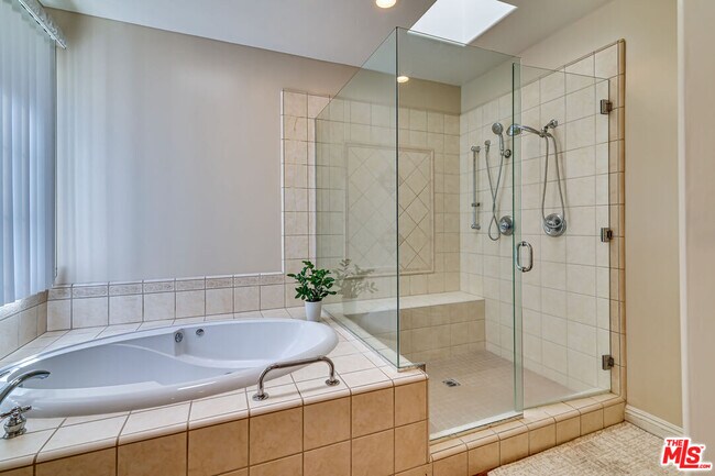 Building Photo - 1008 Harbor Crossing Ln