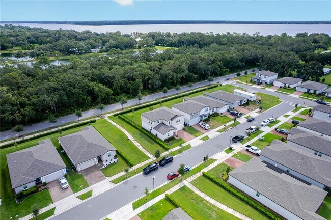 Building Photo - 2943 Sunstar Dr