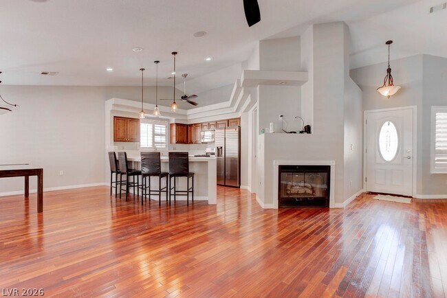 Building Photo - 5729 Janell Dr