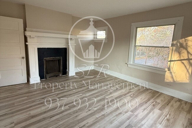 Building Photo - 541 Grafton Ave