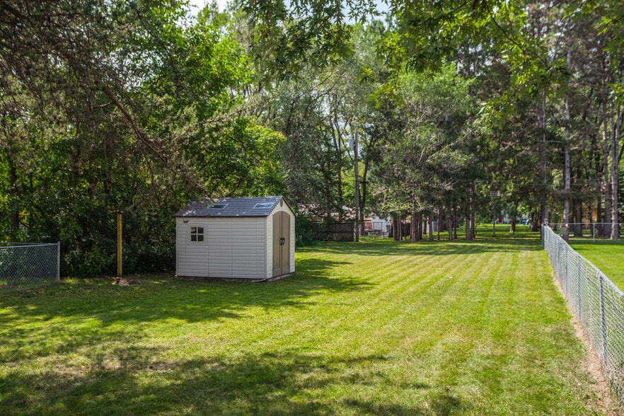 Building Photo - 8844 Pascal Ave