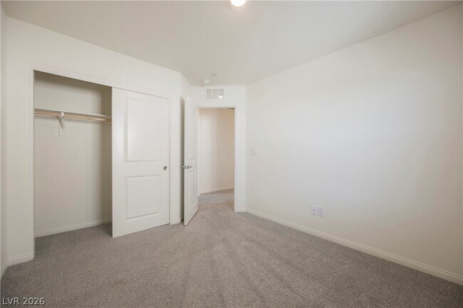 Building Photo - 402 Larksong Ave