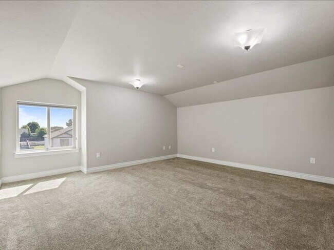 Building Photo - 1615 Palermo Ave