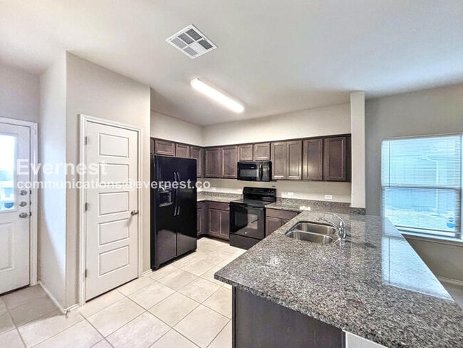 Building Photo - 1720 Davidson Rnch Dr