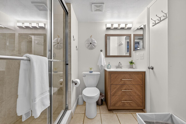 Building Photo - 3859 S Atlantic Ave