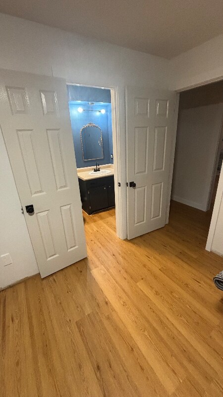 Building Photo - 8705 Lakeaire Dr