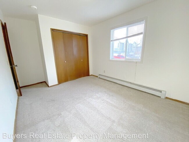 Building Photo - 8118 Boundary Ave
