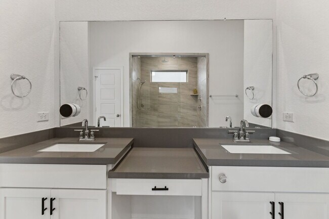 Building Photo - 12528 Gunsbach Wy