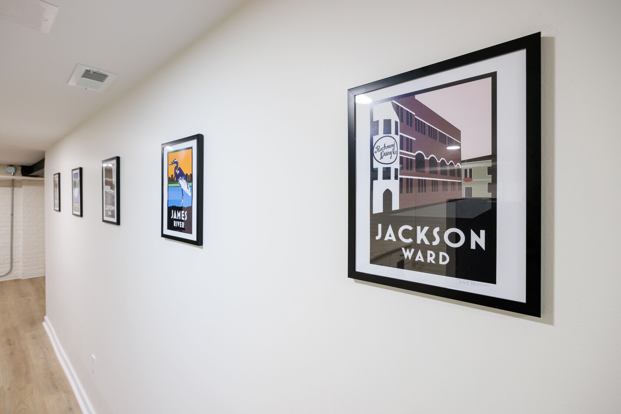 Building Photo - 7218 Monument Ave