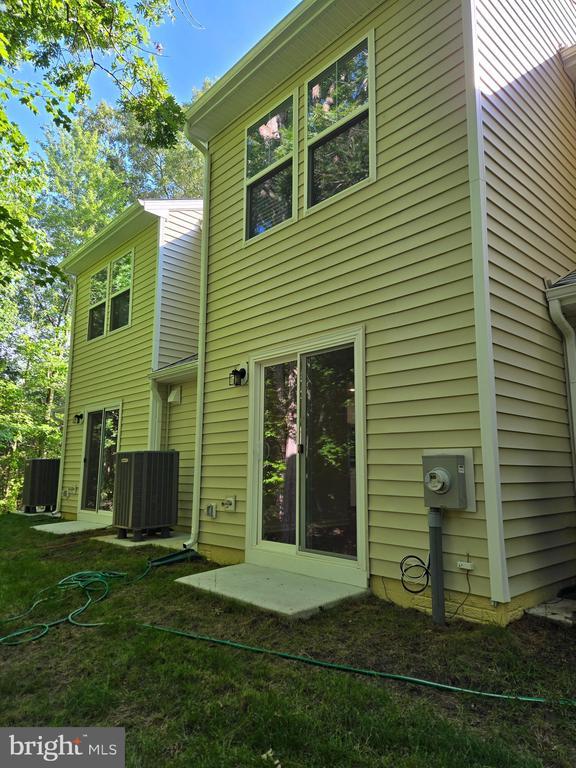 Building Photo - 803 Blue Wing Ct