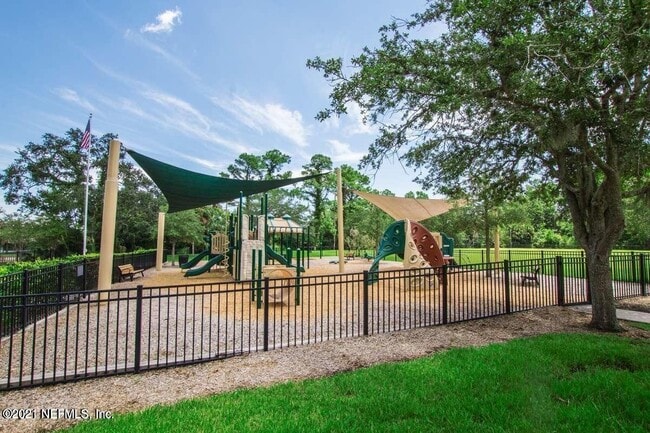 Building Photo - 4401 Cypress Creek Dr