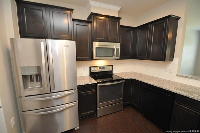 Building Photo - 209 Brier Crossings Loop